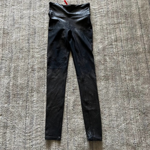 Spanx Black Faux Leather Shaping Leggings Size Small - Picture 2 of 13